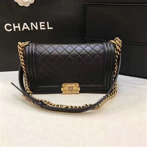 chanel medium le boy|Chanel boy bag medium price.